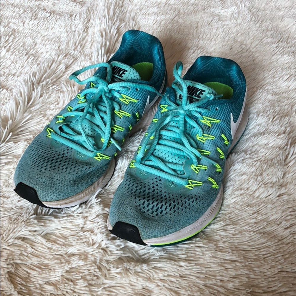 Nike tennis shoes